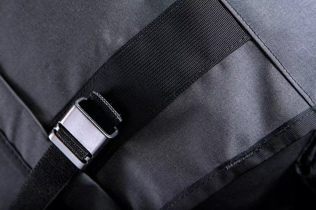 Mission Workshop Monty Advanced Messenger Bag Luggage & Bike-Packing Bags 4 Mission Workshop Monty Advanced Messenger Bag Luggage & Bike-Packing Bags