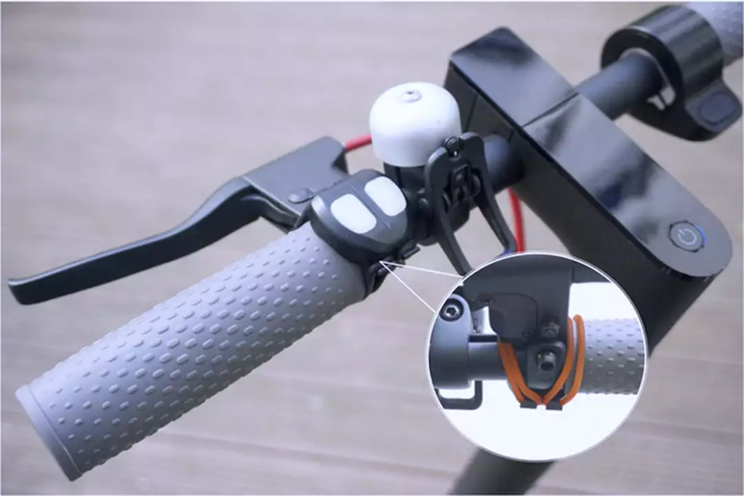 Overade Blinxi Smart Indicator Helmet Light Clothing Accessories 3 Overade Blinxi Smart Indicator Helmet Light Clothing Accessories