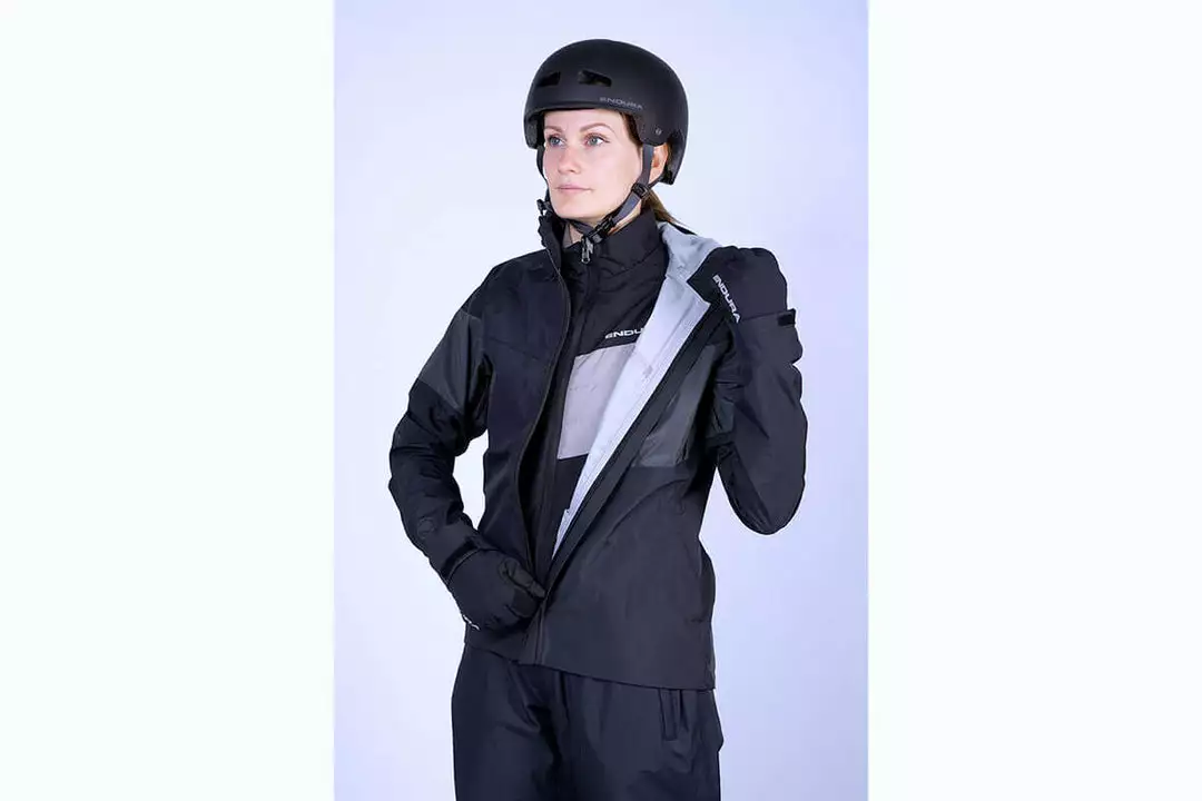 Women's Clothing Endura Women's Urban Luminite II 3 In 1 Jacket With Gilet 7 Women's Clothing Endura Women's Urban Luminite II 3 In 1 Jacket With Gilet