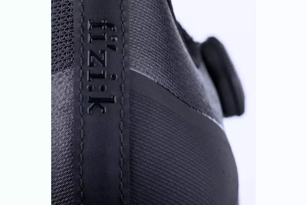 Fizik R4 Tempo Overcurve Men's Clothing 4 Fizik R4 Tempo Overcurve Men's Clothing