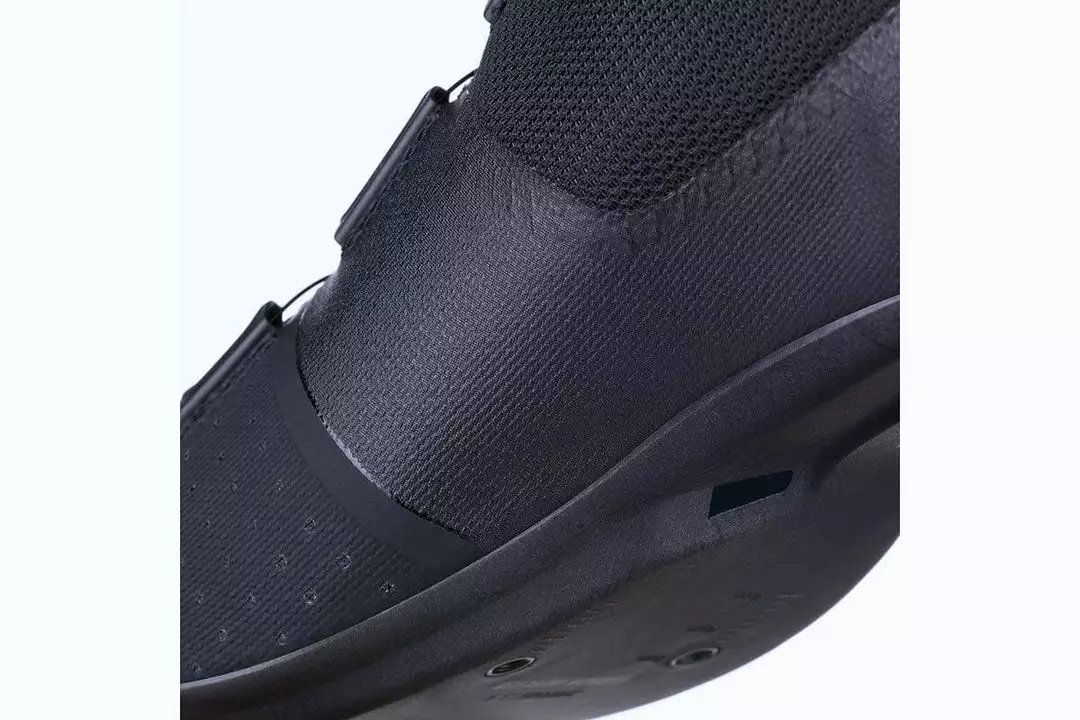 Fizik R4 Tempo Overcurve Men's Clothing 6 Fizik R4 Tempo Overcurve Men's Clothing